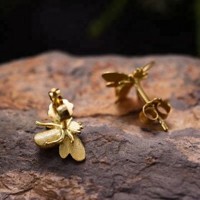 Bee-silver-simple-gold-earring-design-for (2)